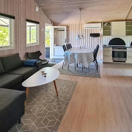 6 Person In Holiday home *