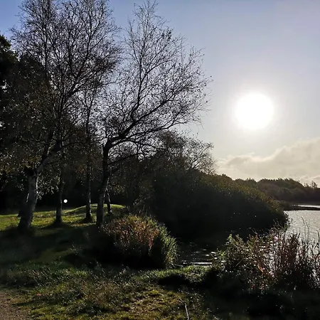 6 Person In Ansager-by Traum Ansager