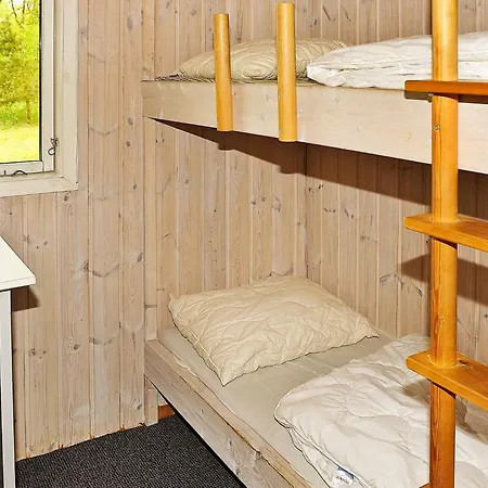 6 Person In Ansager-by Traum * Ansager